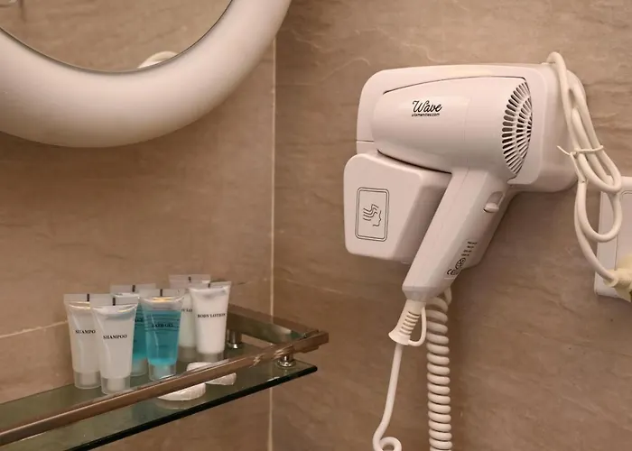Hotel M Square Pvt.ltd 3*